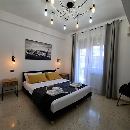 Lumina - Bilocale Luminoso Vicino Metro C Apartment *
