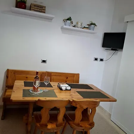 Lumina - Bilocale Luminoso Vicino Metro C 6 Fermate Dal Colosseo דירה