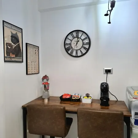 Lumina - Bilocale Luminoso Vicino Metro C 6 Fermate Dal Colosseo *