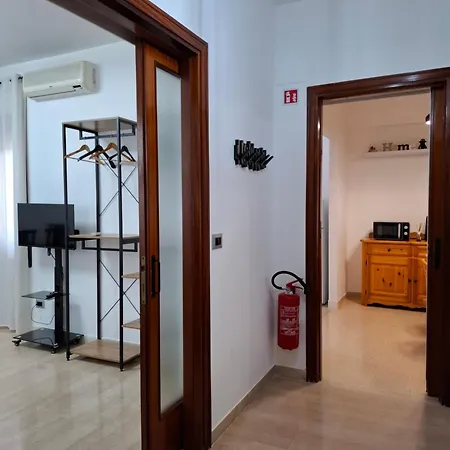 דירה Lumina - Bilocale Luminoso Vicino Metro C 6 Fermate Dal Colosseo *