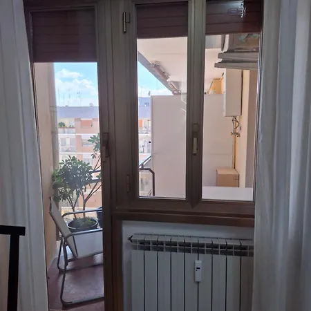 Lumina - Bilocale Luminoso Vicino Metro C 6 Fermate Dal Colosseo