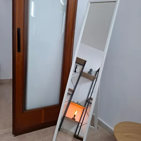 Lumina - Bilocale Luminoso Vicino Metro C 6 Fermate Dal Colosseo רומא