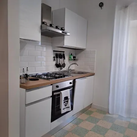 Lumina - Bilocale Luminoso Vicino Metro C 6 Fermate Dal Colosseo *