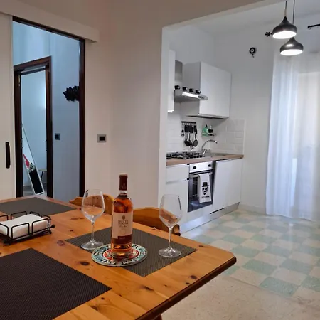 Apartment Lumina - Bilocale Luminoso Vicino Metro C Rom