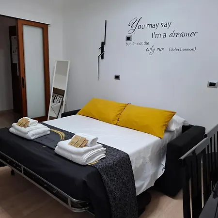 Lumina - Bilocale Luminoso Vicino Metro C 6 Fermate Dal Colosseo דירה רומא